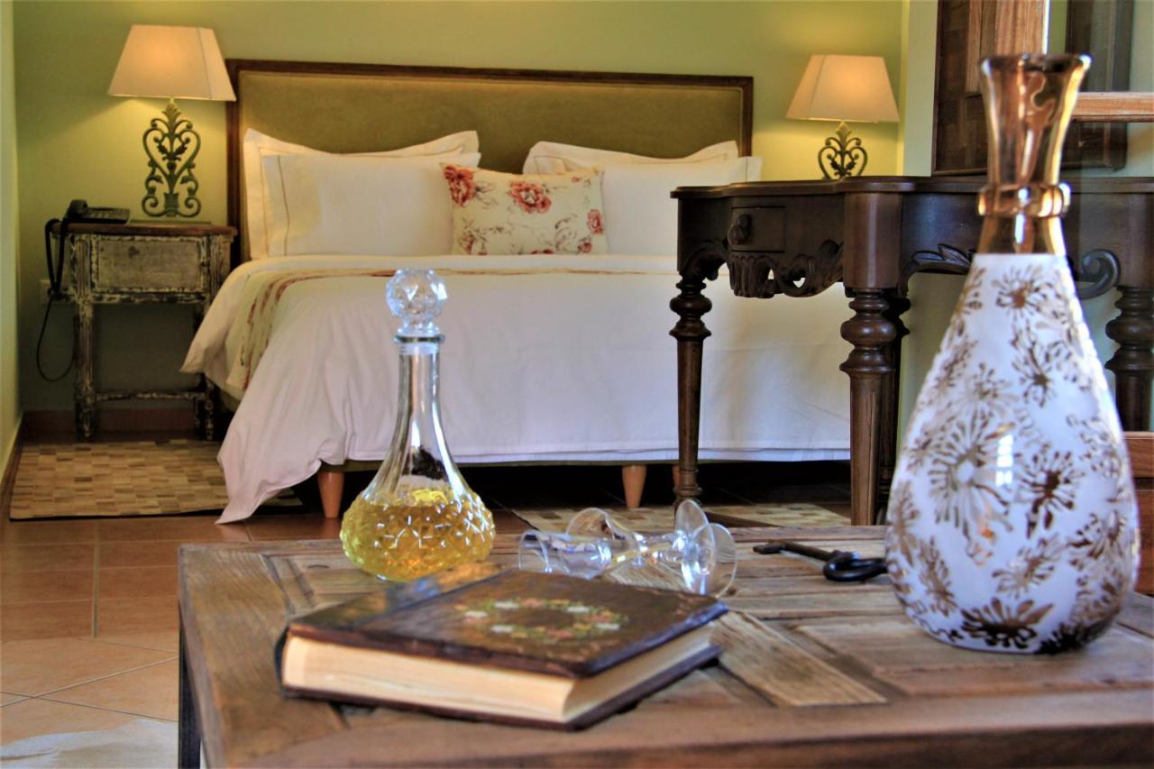 Liotrivi Historical Mansion And Boutique Hotel Монемвасія Екстер'єр фото